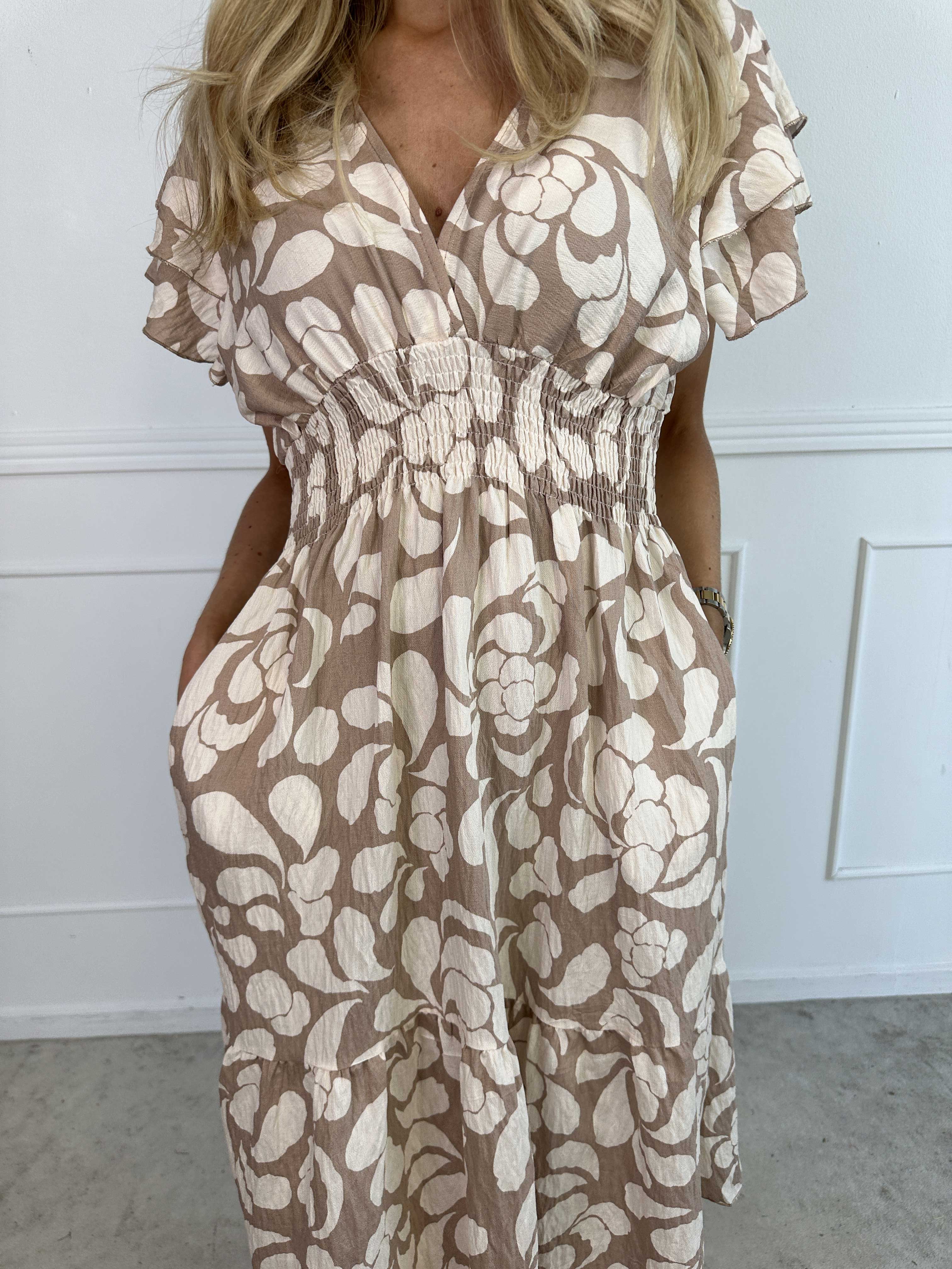 Palina Flower Short - Blomstret kjole i viskose med smock